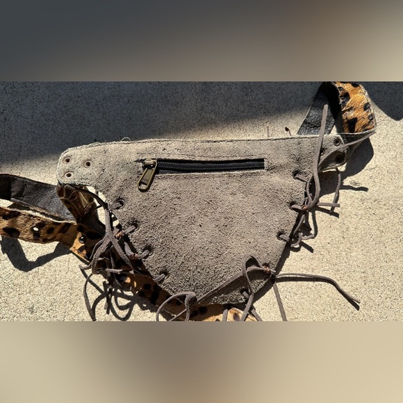 Unique Leopard Print Tribal 🐆 Fanny Pack Belt with copper & Shell accents, see! - Picture 10 of 12